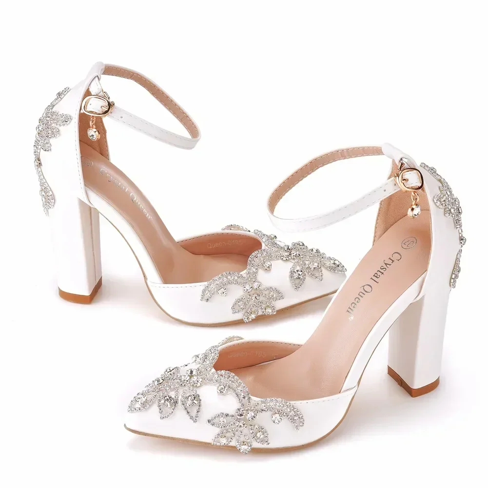 Women'S Shoes Large - Buty na grubym obcasie z ostrym