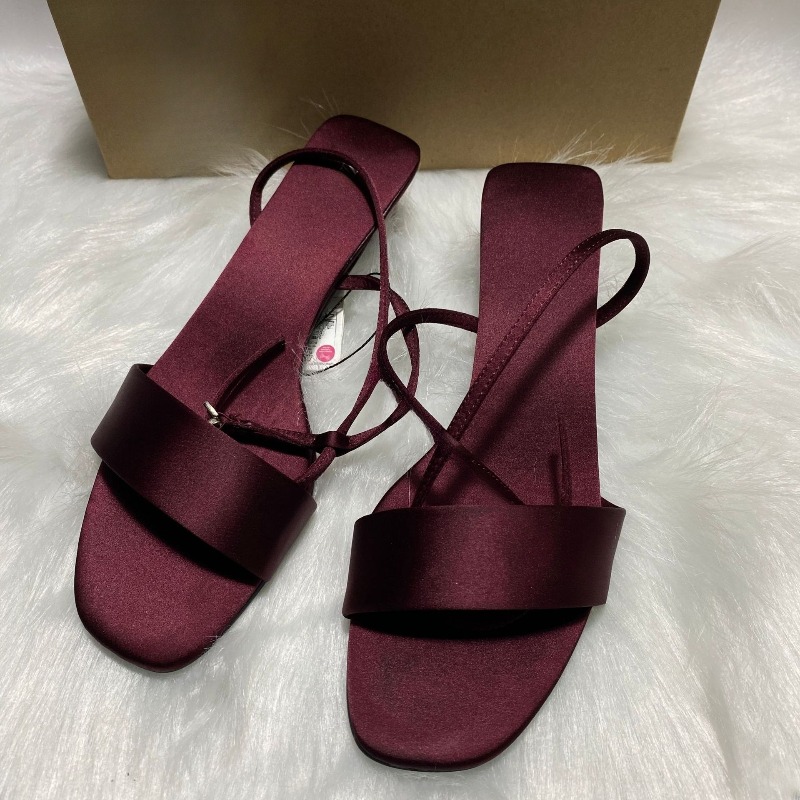 Women Shoes Luxury Brand - Luksusowe satynowe sandały damskie na niskim