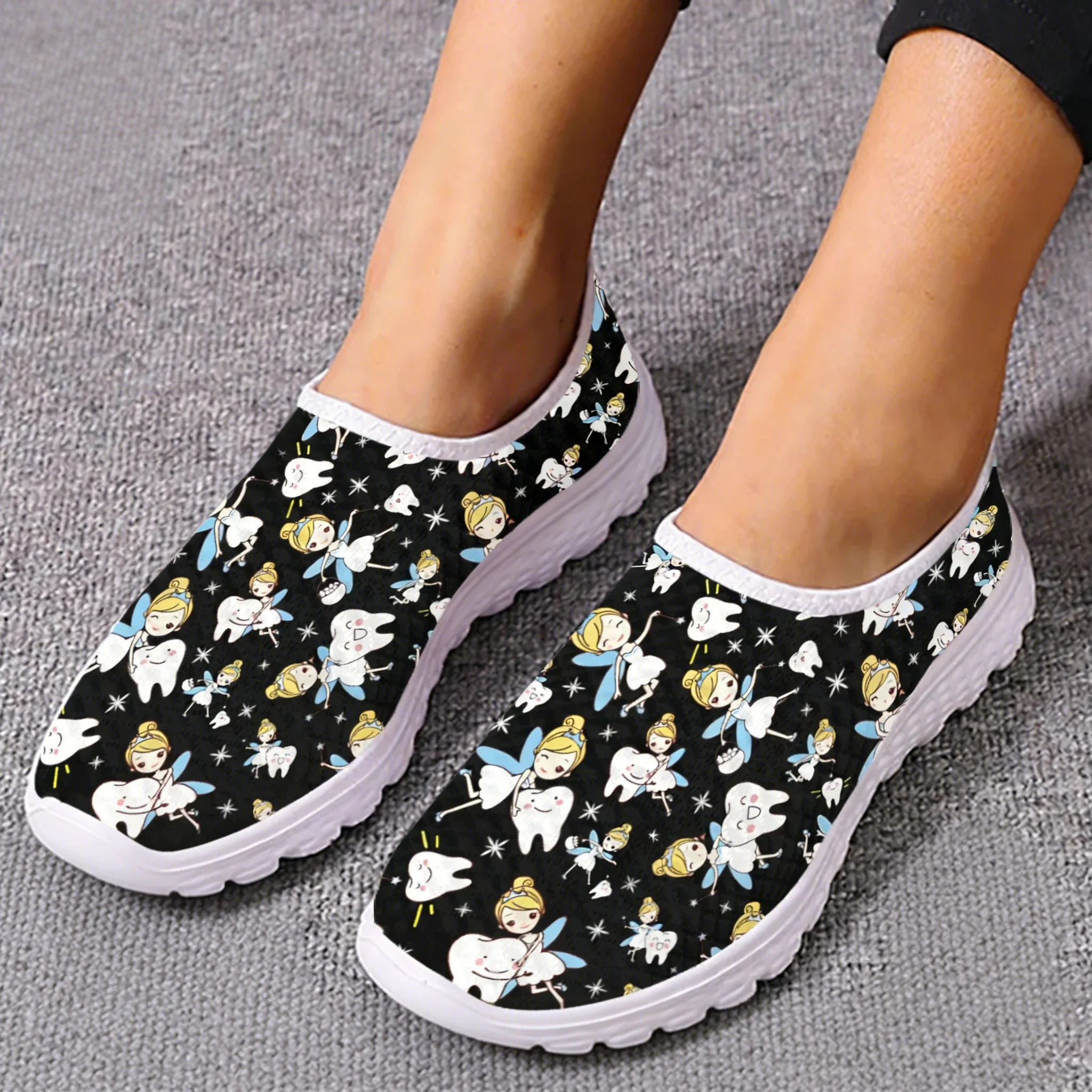 Urocze kreskówkowe sneakersy z – Women'S Shoes For Tennis recenzja i cena